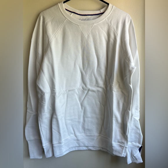 NWT Champion White Crewneck Sweatshirt - Picture 1 of 3